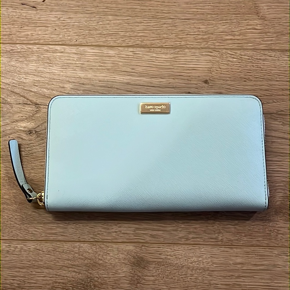 Kate Spade ♠️ mint green wallet